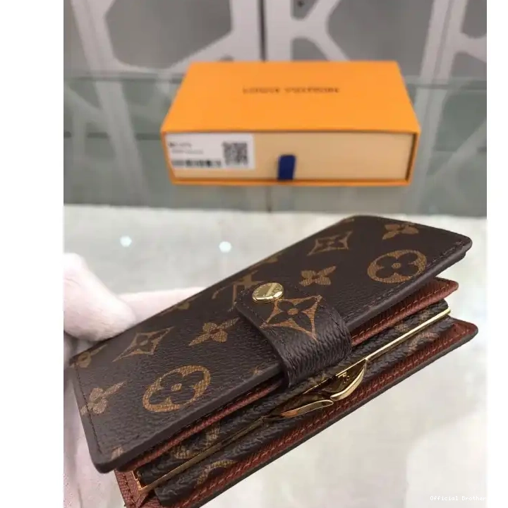 Official Brother Sam 19B570176 Bags LV 0819
